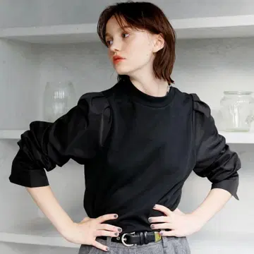 KATRINTOKYO 이소재 믹스 블랙 긴팔 티셔츠