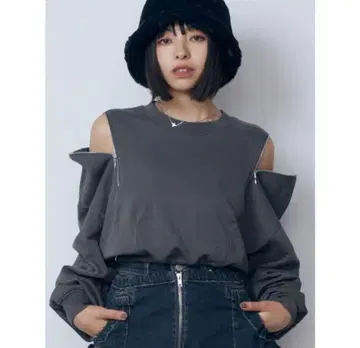 EMODA 멀티 오픈 숏 탑 맨투맨 그레이