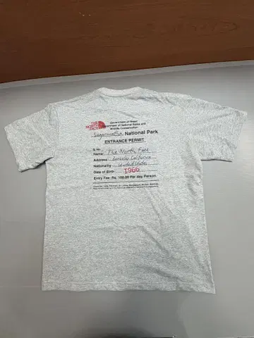 새상품급! The North Face 그레이 T셔츠