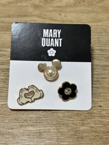 마리콴트 MARY QUANT 디즈니 귀걸이