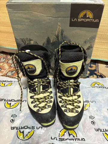 LA SPORTIVA 네팔 EVO 겨울용 등산화 size 39