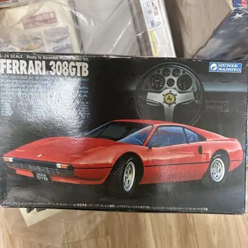 군제 산업 1/24 페라리 308GTB