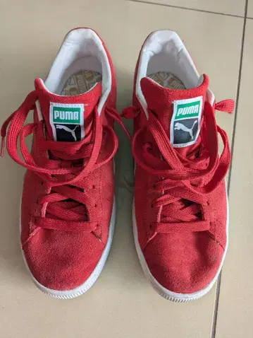 Puma 레드 스웨이드 스니커즈