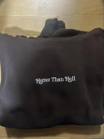 HTH 브라운 하트 로고 후드티