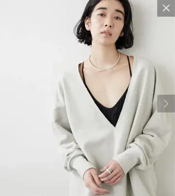 빔 가제트 라이트 그레이 V넥 트레이닝복
