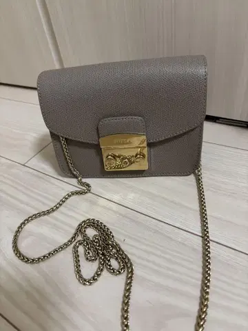 FURLA 그레이 숄더백