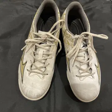 Mizuno Alpha 축구화 화이트/골드