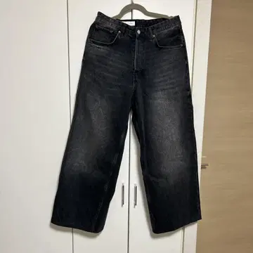 ZARA 엑스트라 배기 블랙 eur36 us29