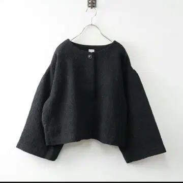 TSUHARU by Samansa 쿠키 자카드 숏 아우터 블랙