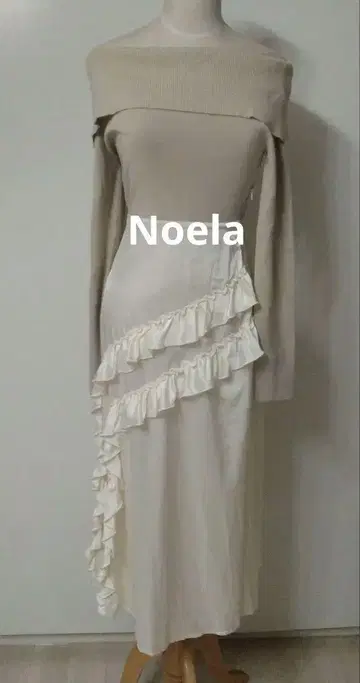 택 포함 새상품 Noela 도킹 원피스 베이지 20350엔