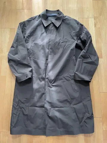 UNIQLO U 2025SS 블록 테크 스텐카라 코트 OLIVE L