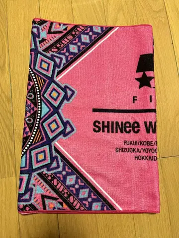 SHINee FIVE 투어 타월 핑크
