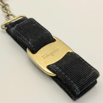 키링 Ferragamo 골드 컬러 블랙 컬러