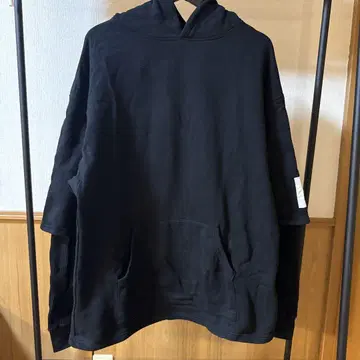 CAPTAINS HELM 블랙 후드티 레이어드 스타일