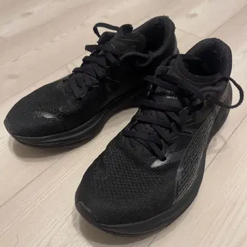 PUMA 러닝화 블랙