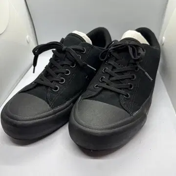 [ UNIQLO ] 스니커즈 블랙 25.5cm 심플 캐주얼