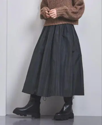 UNITED ARROWS 다크 그레이 개더 플레어 스커트 36