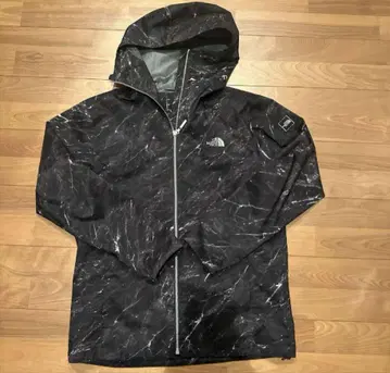 THE NORTH FACE 마블 무늬 나일론 자켓
