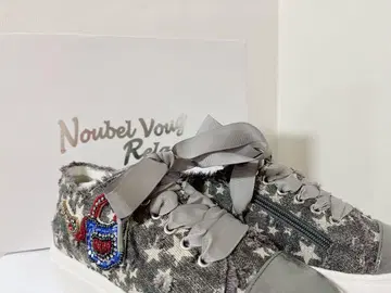 Noubel Vous Relax 별 패턴 스니커즈