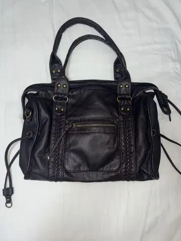 00s leather shoulder bag 천연 가죽 그런지 Y2K