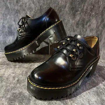 [ 새상품급 ] Dr.Martens LEONA 플레인토 UK3 블랙