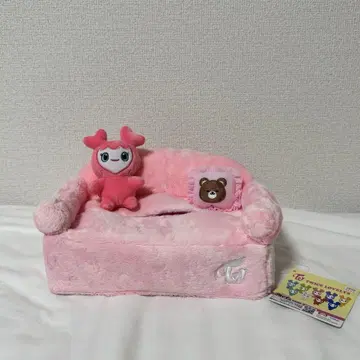 TWICE LOVELYS GIGO 티슈 커버 모모