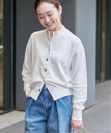 새상품 이에나 골드 버튼 베이직 가디건