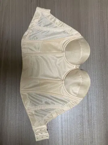브라이덜 이너 C65