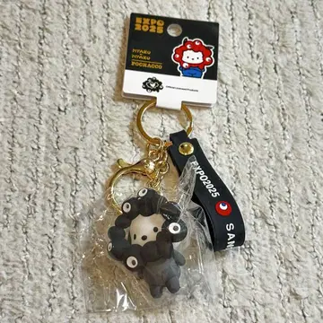 [산리오] 미야쿠미야쿠 변신 흑백 키링
