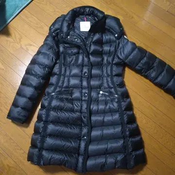 MONCLER 블랙 다운 자켓 에르민 사이즈 5 (XL)