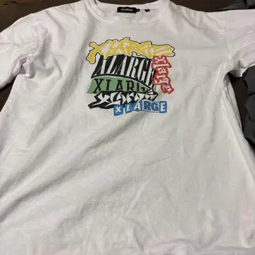 XLARGE 그래픽 프린트 T셔츠
