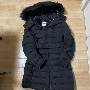 ZARA 후드 부착 블랙 다운 자켓