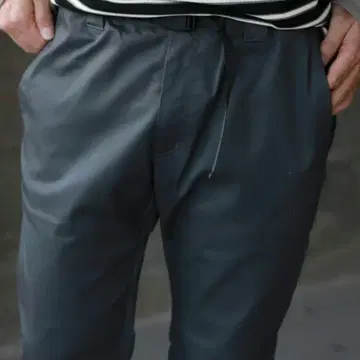 Dickies 클라이밍 루즈 테이퍼드 팬츠