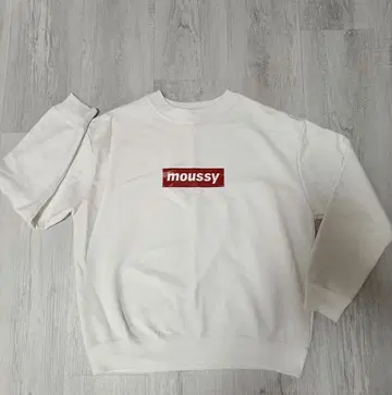 moussy 화이트 맨투맨 F 사이즈