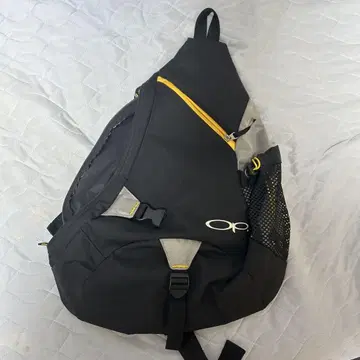 Yy2k 00s oceanpacific 삼각형 원 숄더백 테크