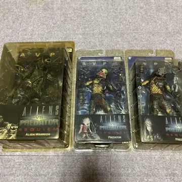 에이리언 vs 프레데터 NECA 피규어
