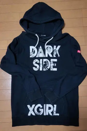 XGIRL 다크사이드 후드 부착 맨투맨