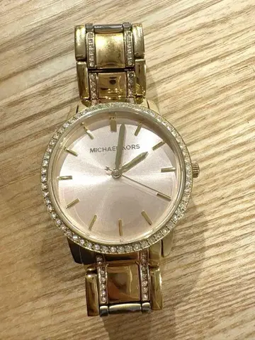 MICHAEL KORS 골드 메탈 벨트 시계