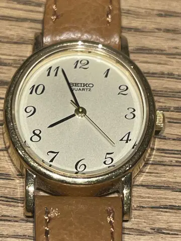 [ 시착만 ] SEIKO 쿼츠 여성용 손목시계 골드
