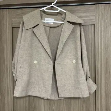 베이지 테일러드 자켓
