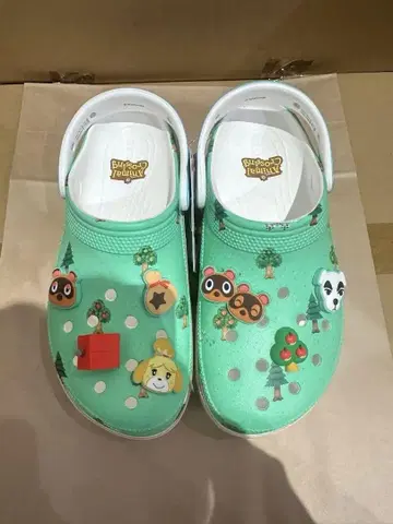 crocs 동물의 숲 플랫폼 W8 24cm