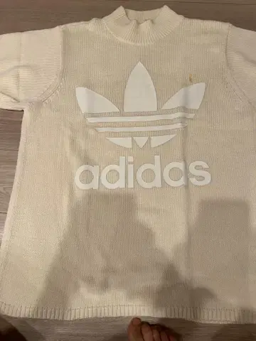 adidas 하이넥 니트 T셔츠 L 크림