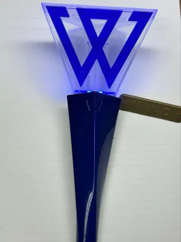 WINNER 공식 응원봉 덤 포함