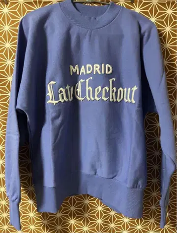 MADRIDI Late Checkout 맨투맨 보라색