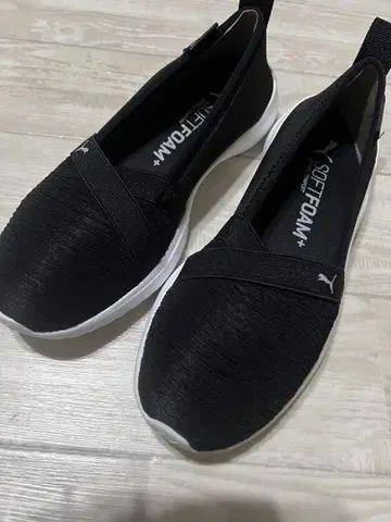 새상품 PUMA 푸마 Adelina MU W 블랙 슬립온 22.5