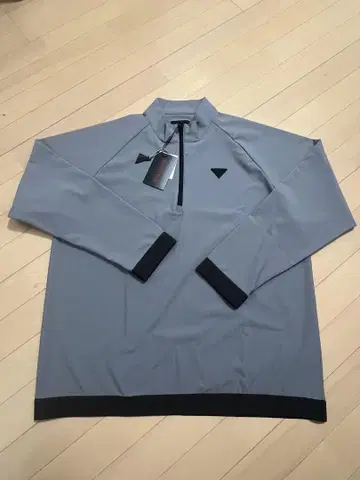 미사용 새상품 하프 지퍼