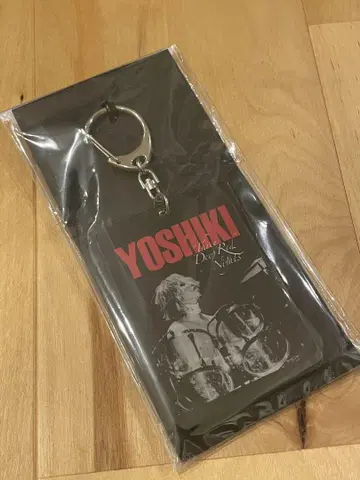 X JAPAN 붉은 밤에 물든 밤 공식 굿즈 키링 A YOSHIKI
