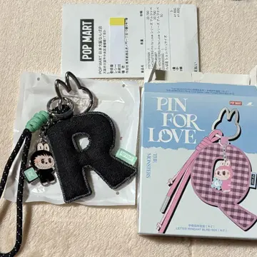 [ R ] LABUBU PIN FOR LOVE 알파벳 펜던트