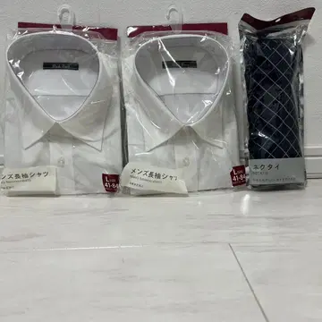 남성용 긴팔 셔츠 2장과 넥타이 세트