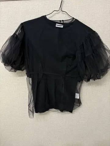 Chika Kisada 튤 슬리브 T셔츠 블랙